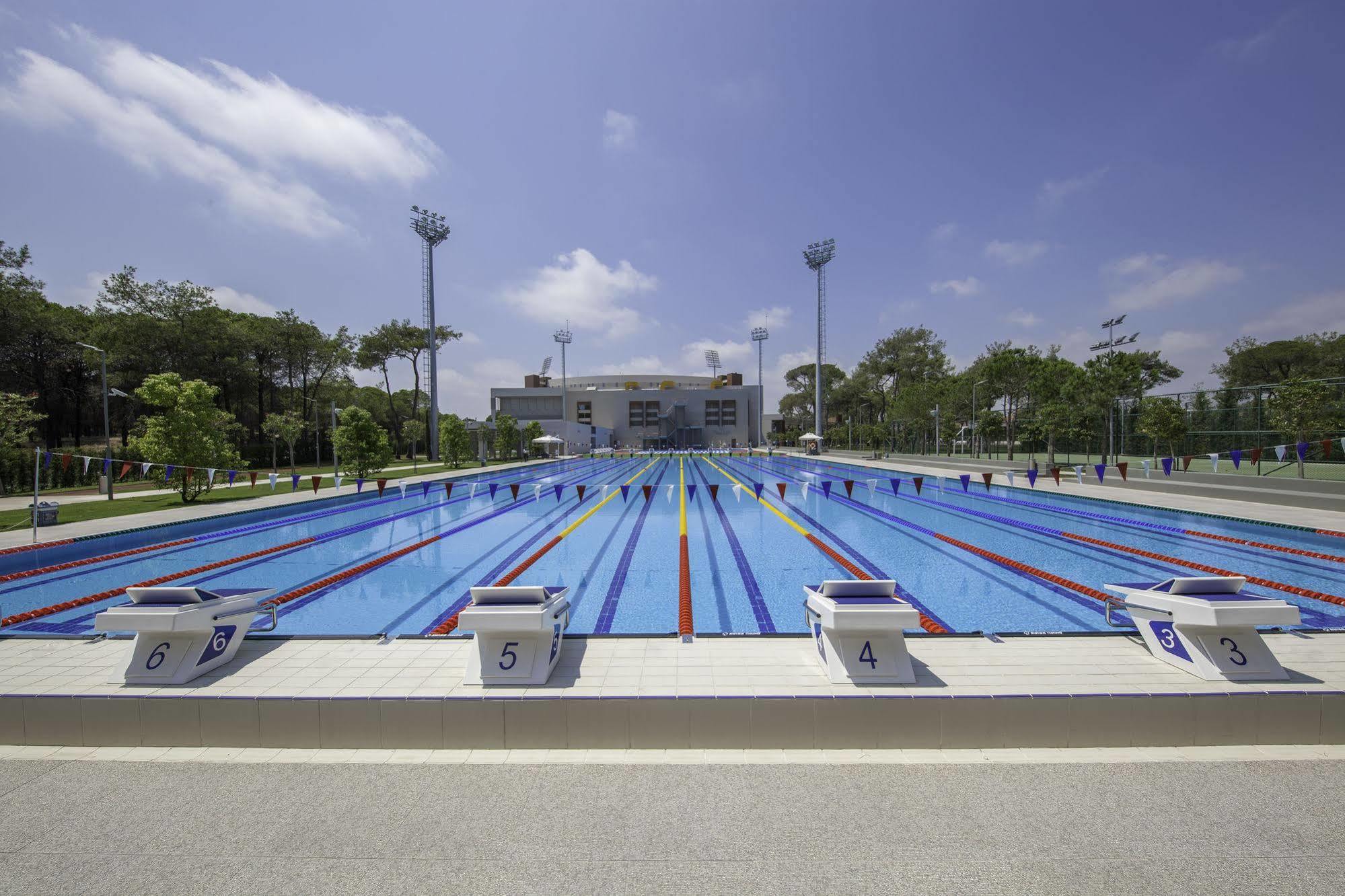 贝莱克 Gloria Sports Arena酒店 外观 照片